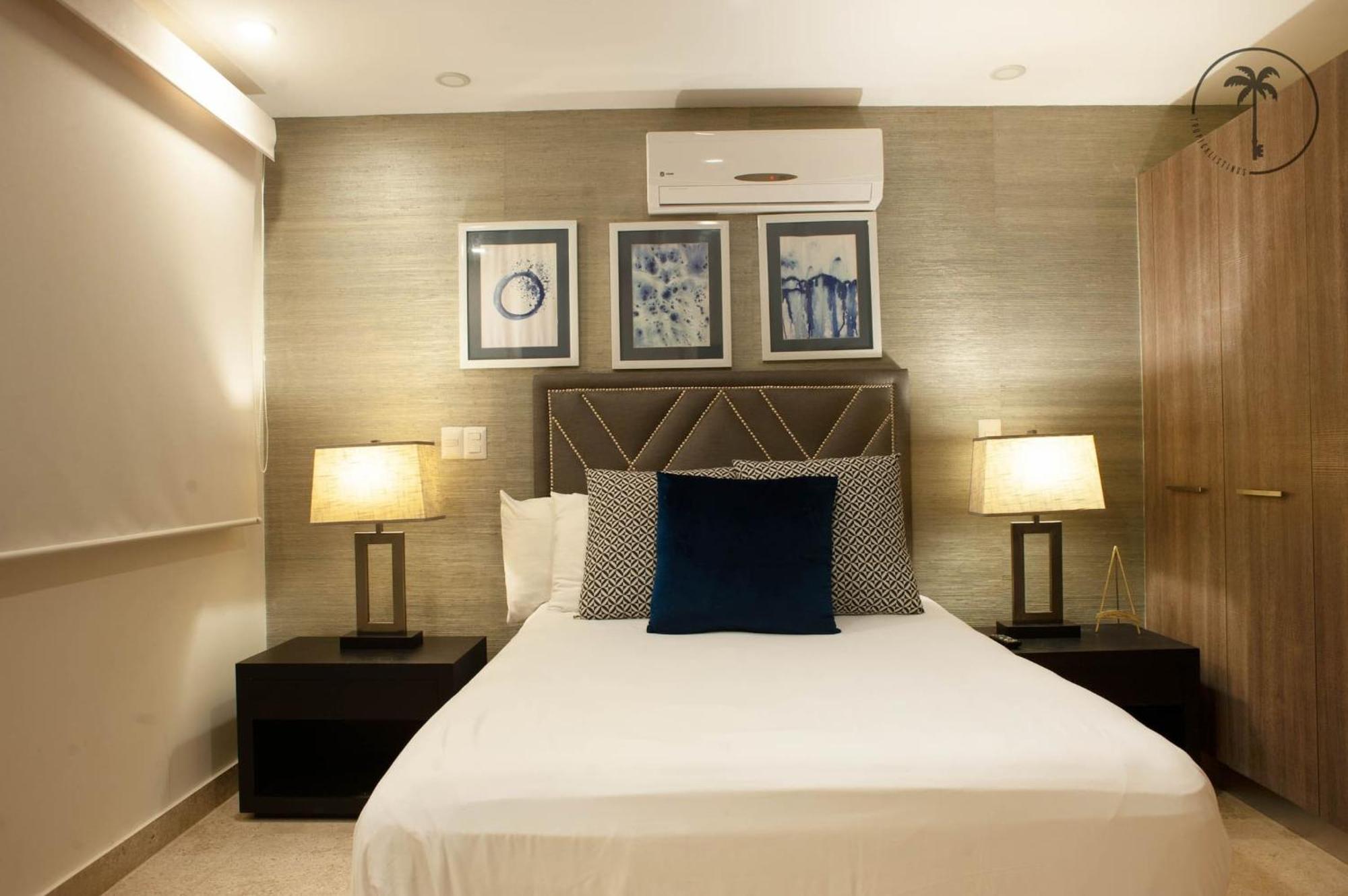 Apartment Stylish Apt. W/ Rooftop, Infinity Pool & Sea View